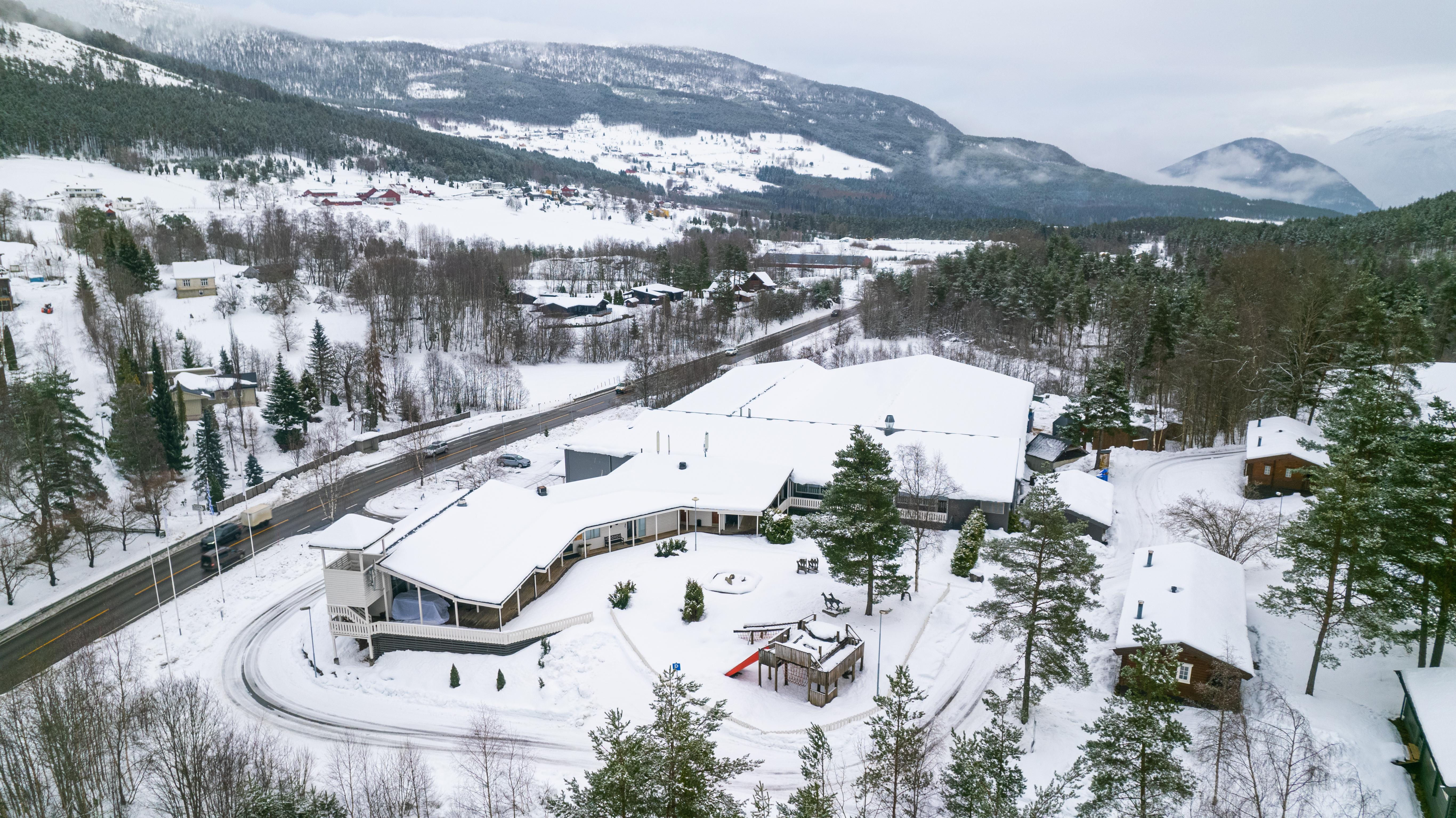 Vesterland Feriepark Hytter, Hotell Og Leikeland Sogndal Exterior photo